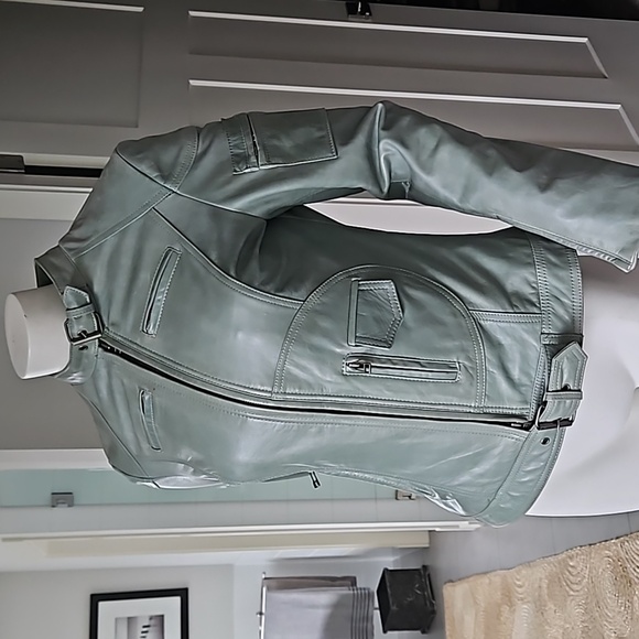 Danier Leather Jacket Size XS - Picture 7 of 10